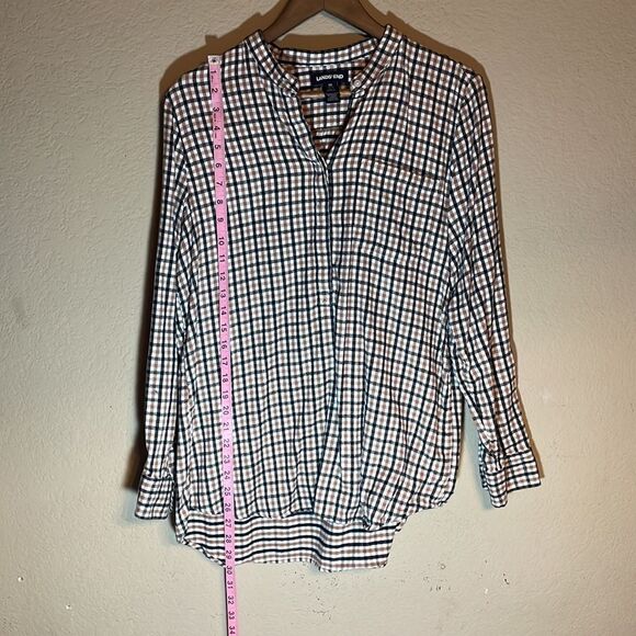 Land’s End Casual Buttondown - Picture 8 of 15